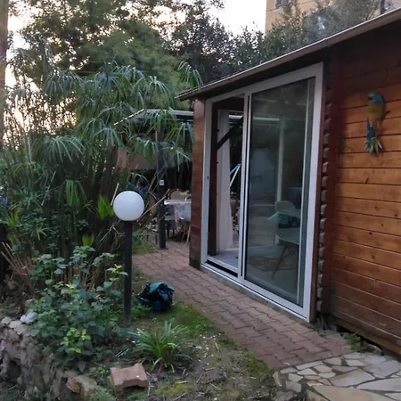 Oasis Mentone